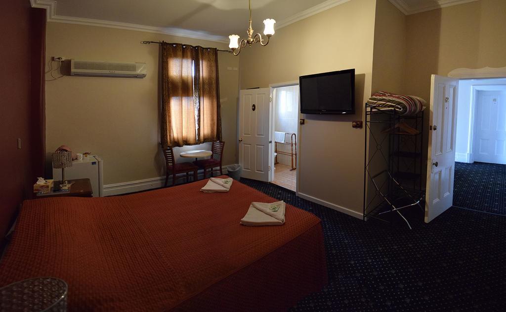 The Palace Hotel Kalgoorlie Chambre photo