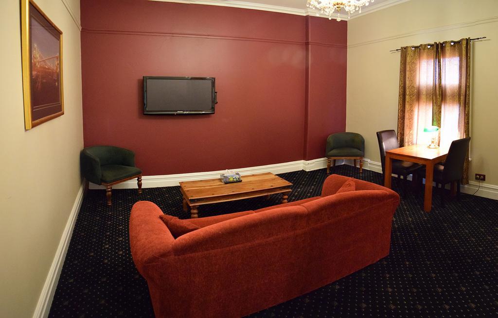 The Palace Hotel Kalgoorlie Extérieur photo